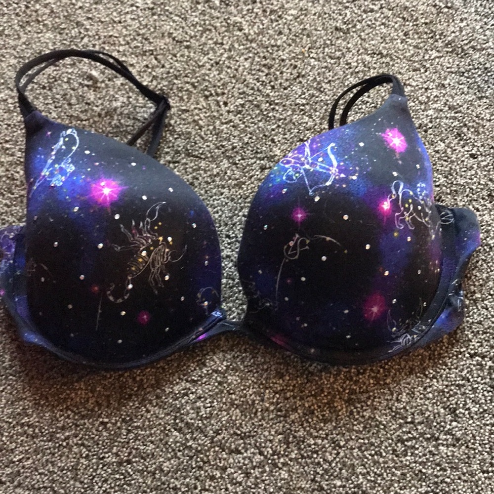Victoria’s Secret very sexy push up 34D